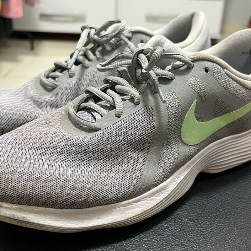 Nike store silver verde