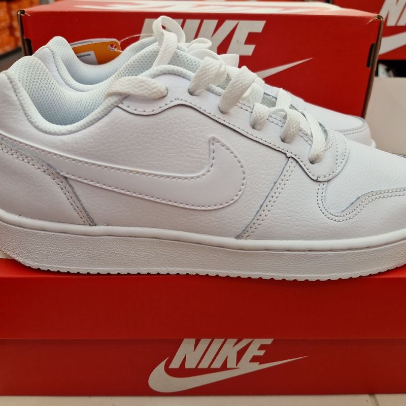 Tenis nike best sale ebernon low feminino