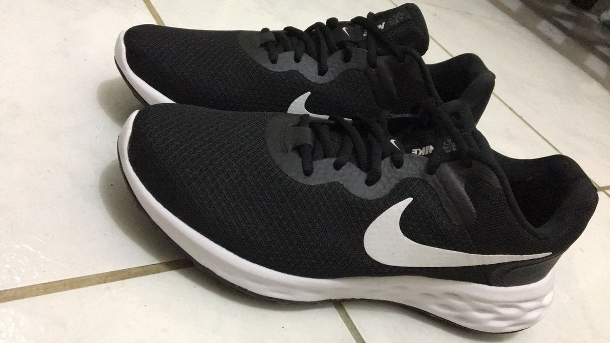 tenis nike wmns revolution