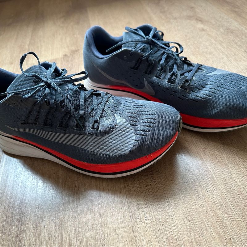 Nike running zoom fly store sp trainers in grey