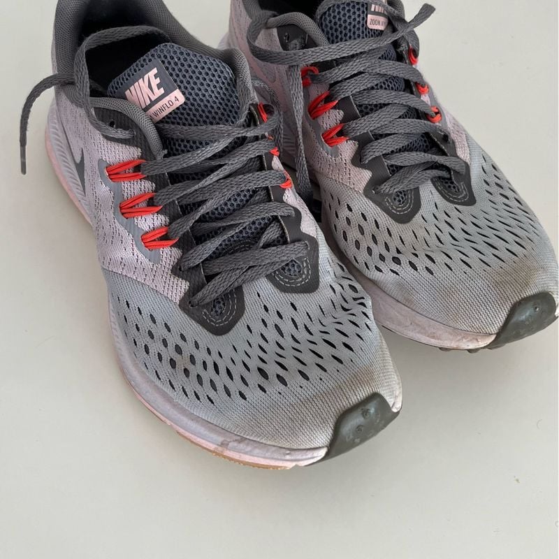 Nike running best sale zoom winflo 4