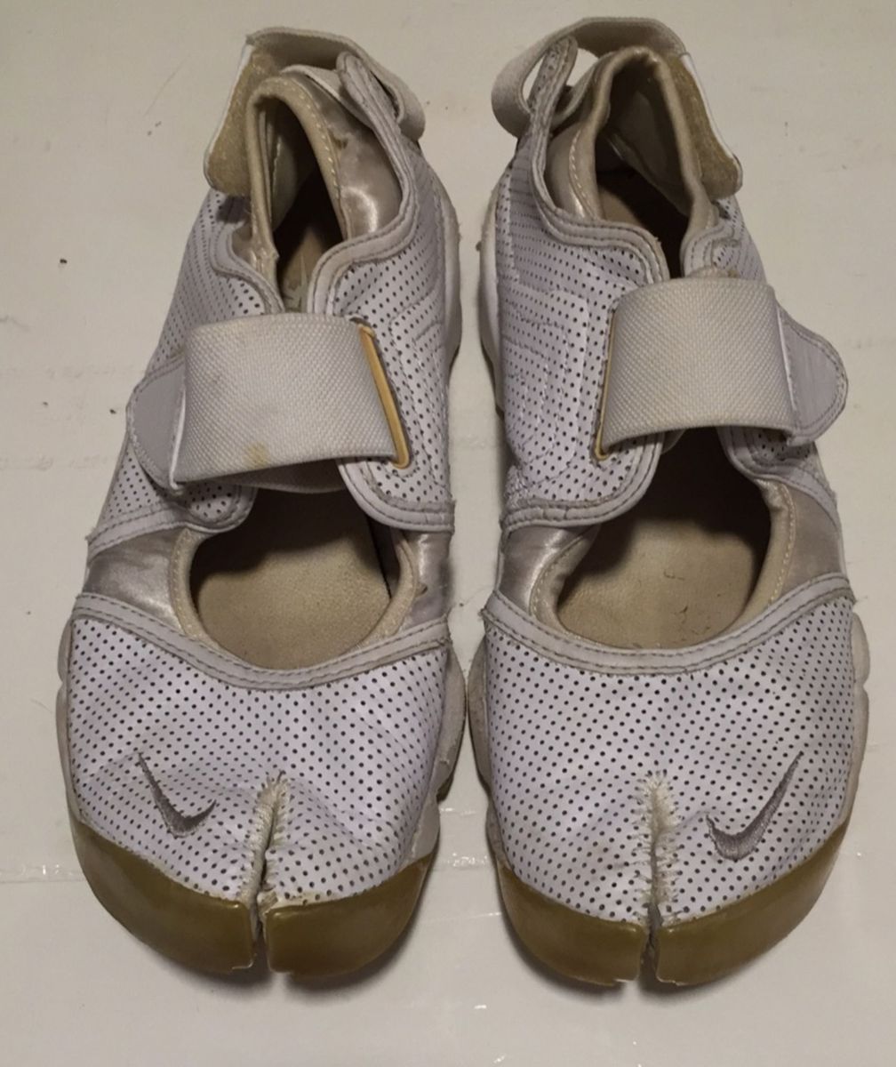 tenis de dedos separados adidas