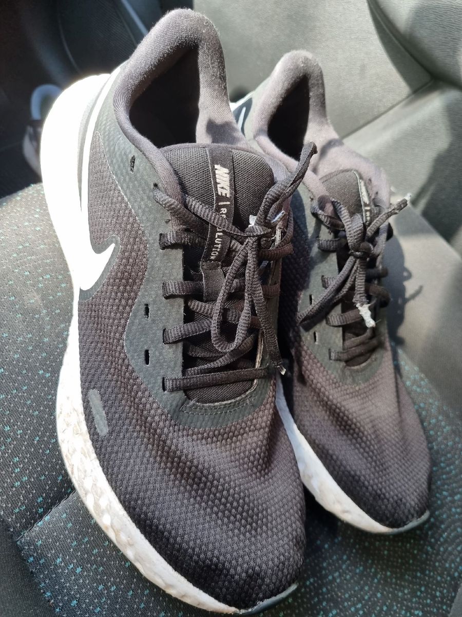 Nike cheap revolution 43