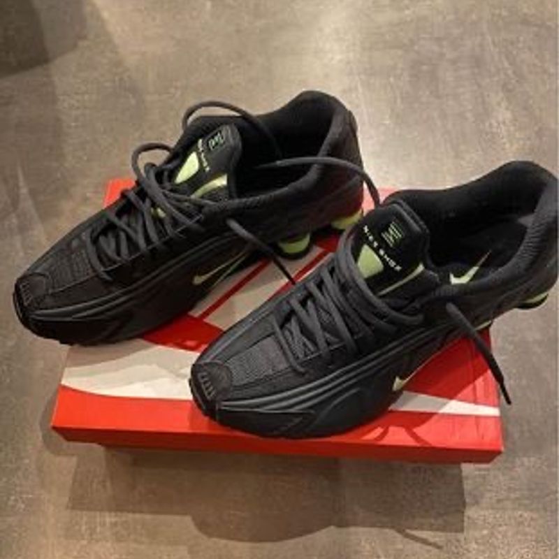 Nike shox deals r4 noir