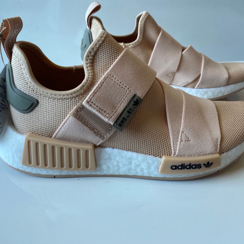 Tênis adidas NMD R1 Feminino