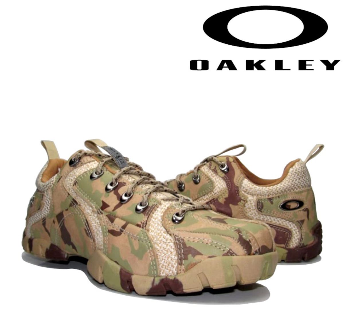 tenis oakley voyage bege