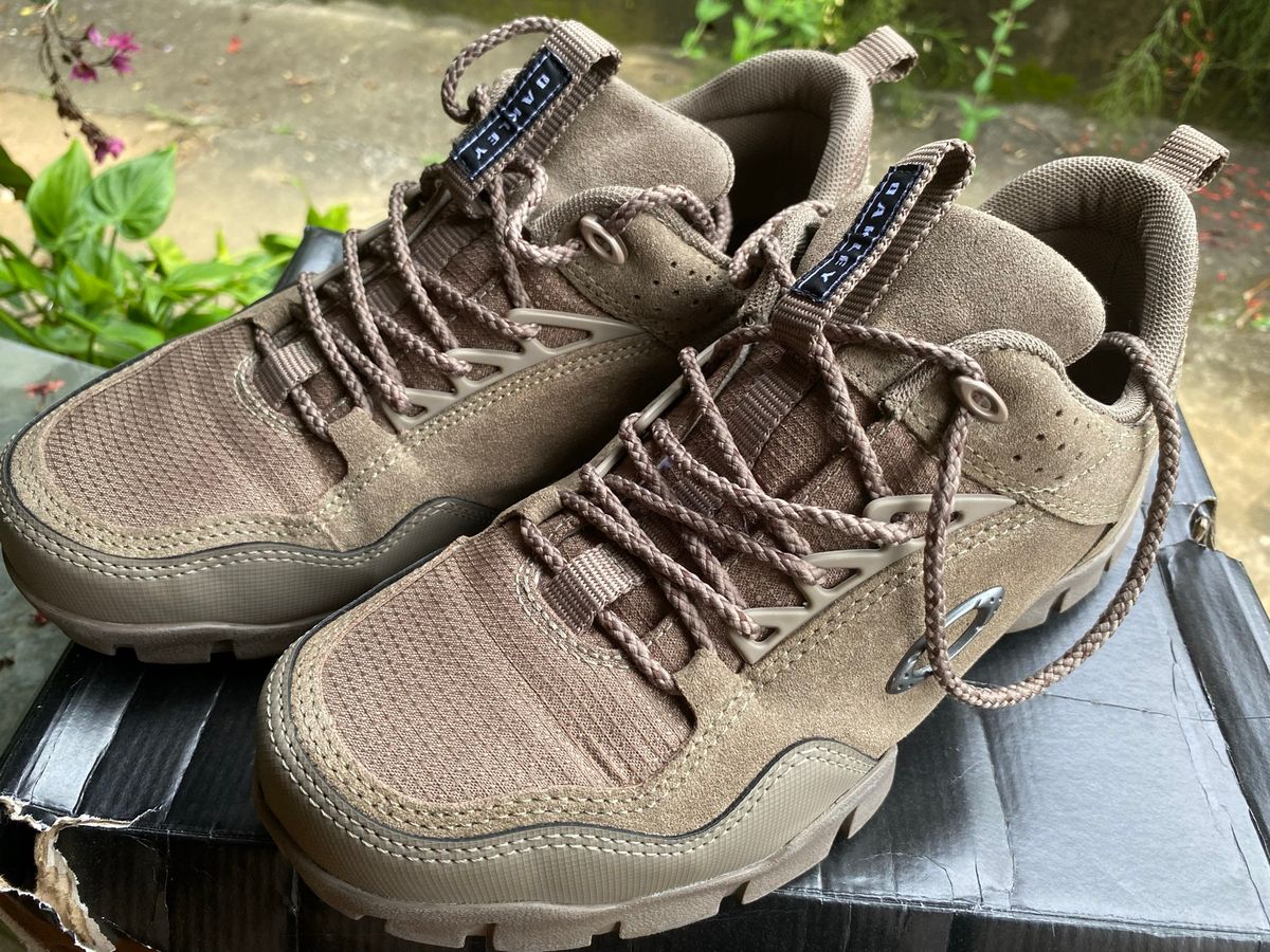 Flak Low Tenis Oakley Marrom E Laranja Oakley Shoes Oakley Tenis