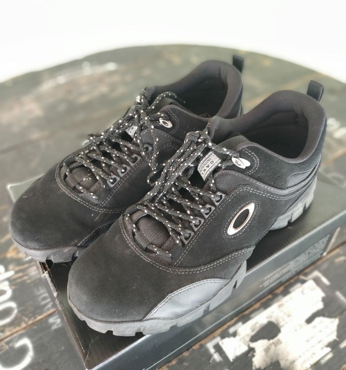 tênis oakley modoc low masculino