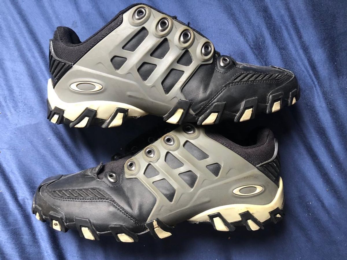 tênis oakley lighthouse