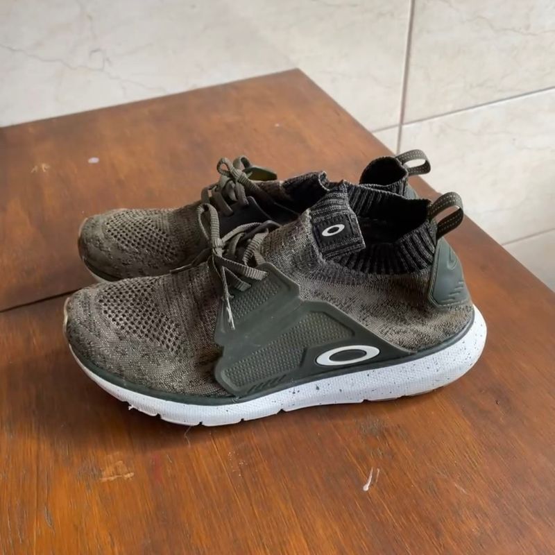 Oakley stride best sale running shoes