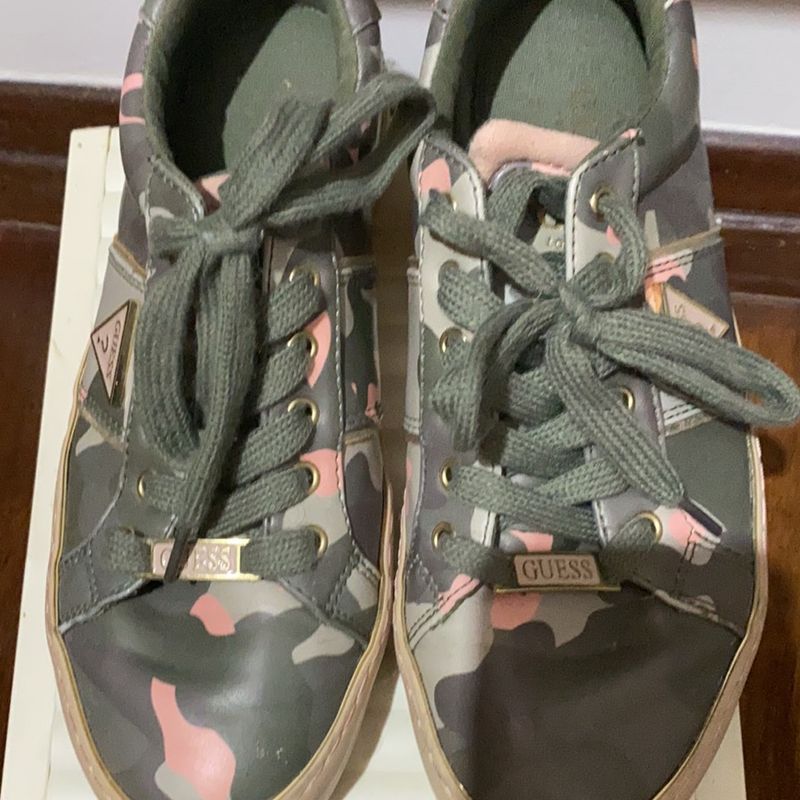 guess camouflage shoes