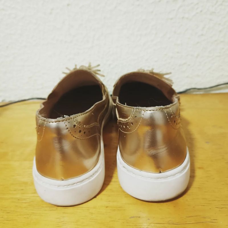 T nis Oxford Dourado Arezzo Novinho T nis Feminino Arezzo Usado