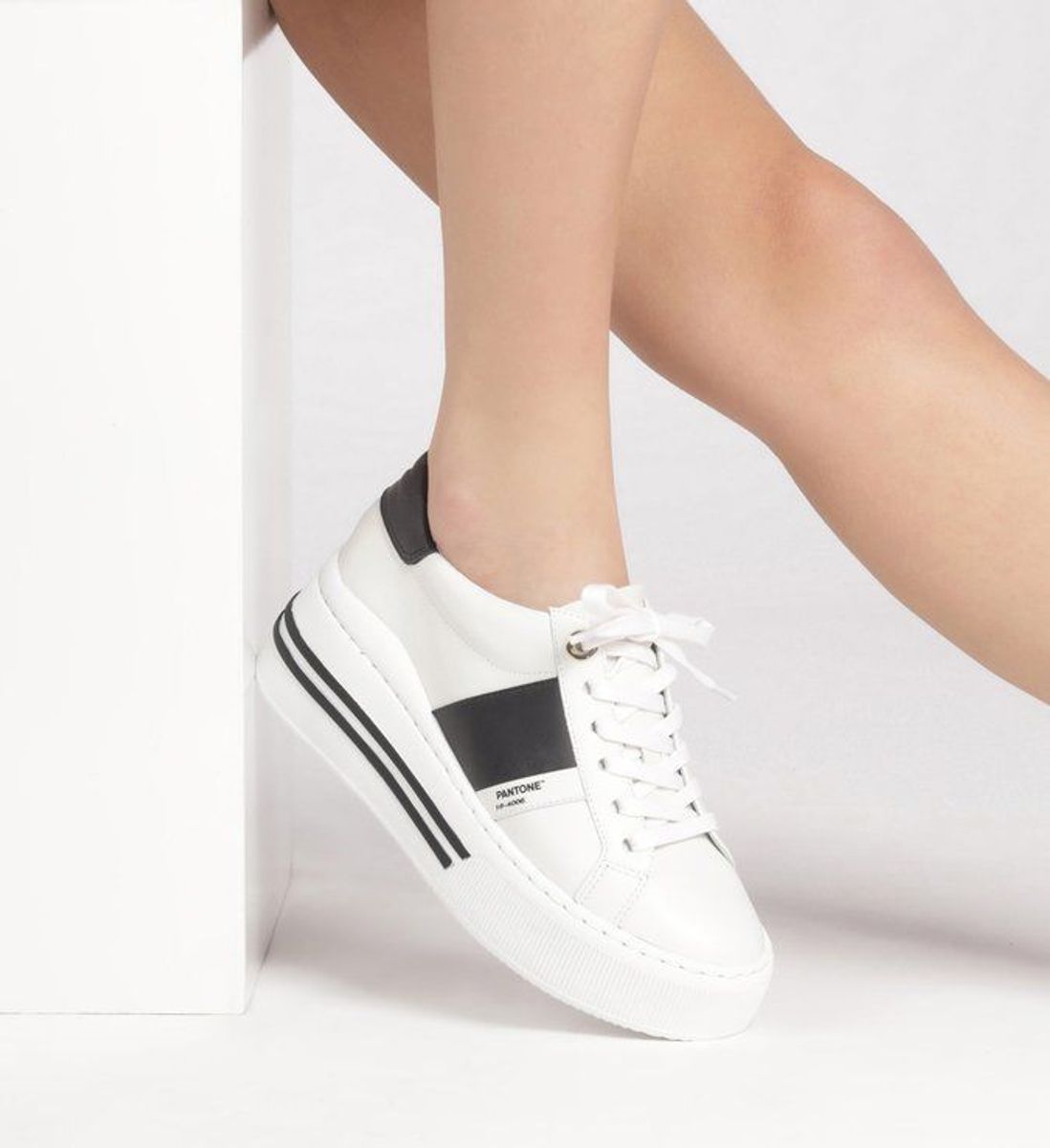 tênis da arezzo feminino