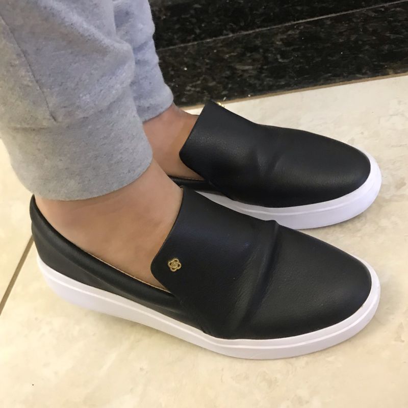 Slip on best sale petite jolie preto