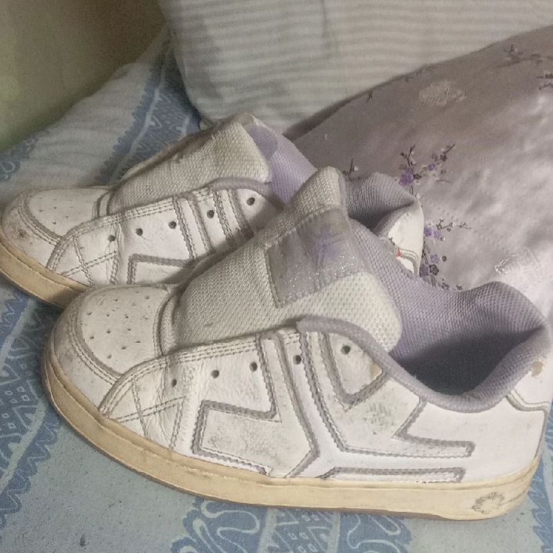 Tênis Plasma Anos 2000 com Poucos Detalhes Tênis Nike Usado