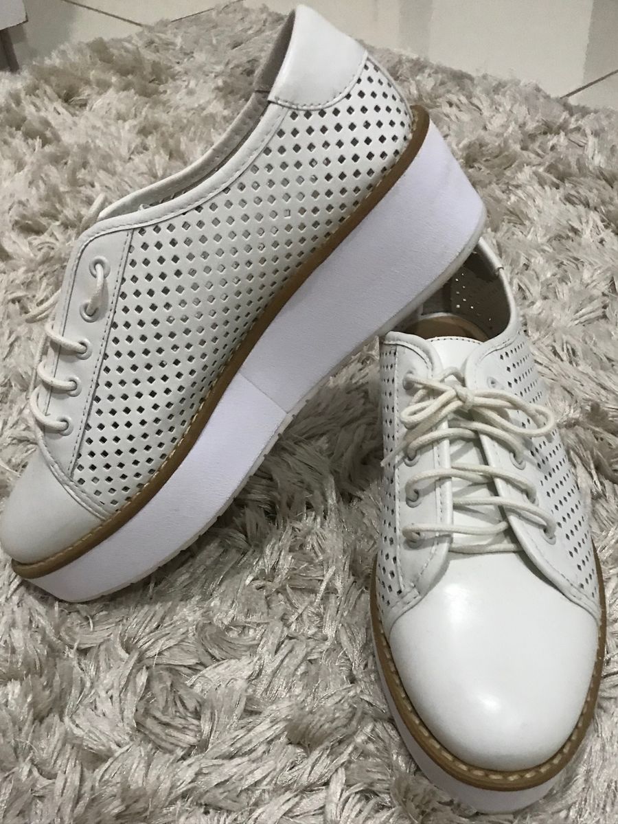 tenis branco plataforma arezzo