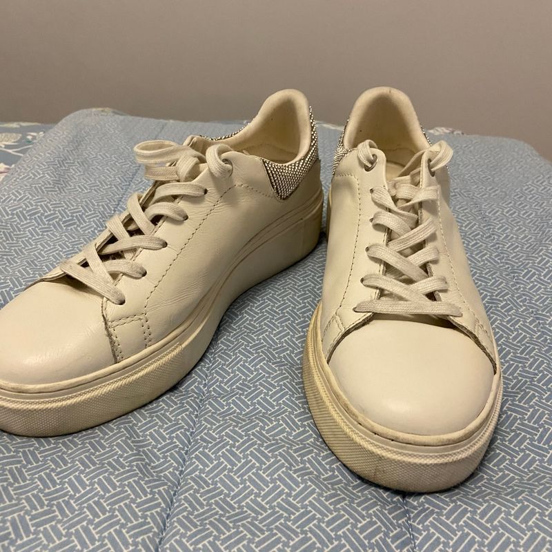 Tenis Plataforma de Couro Branco da Arezzo T nis Feminino Arezzo