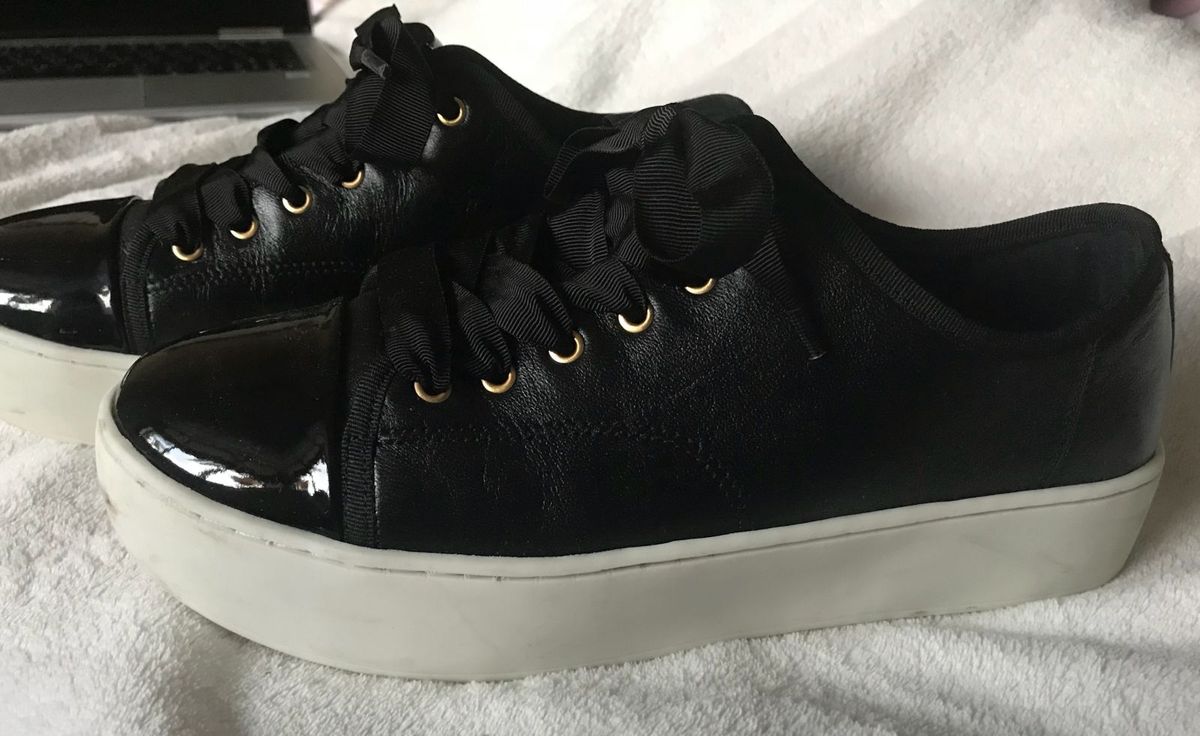 tenis plataforma preto arezzo