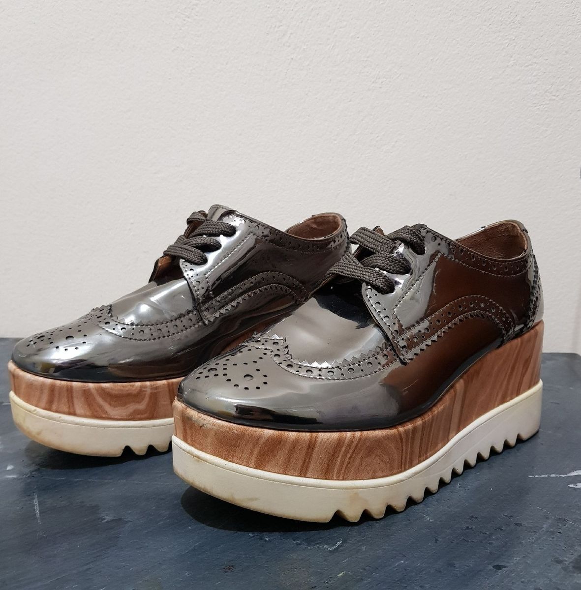 tenis vizzano dourado plataforma