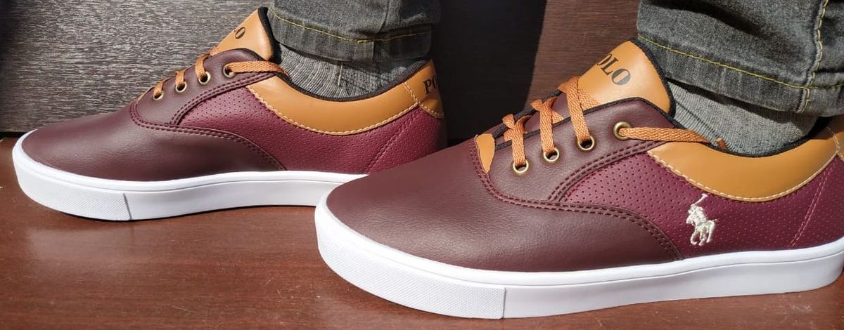 tenis polo bordo