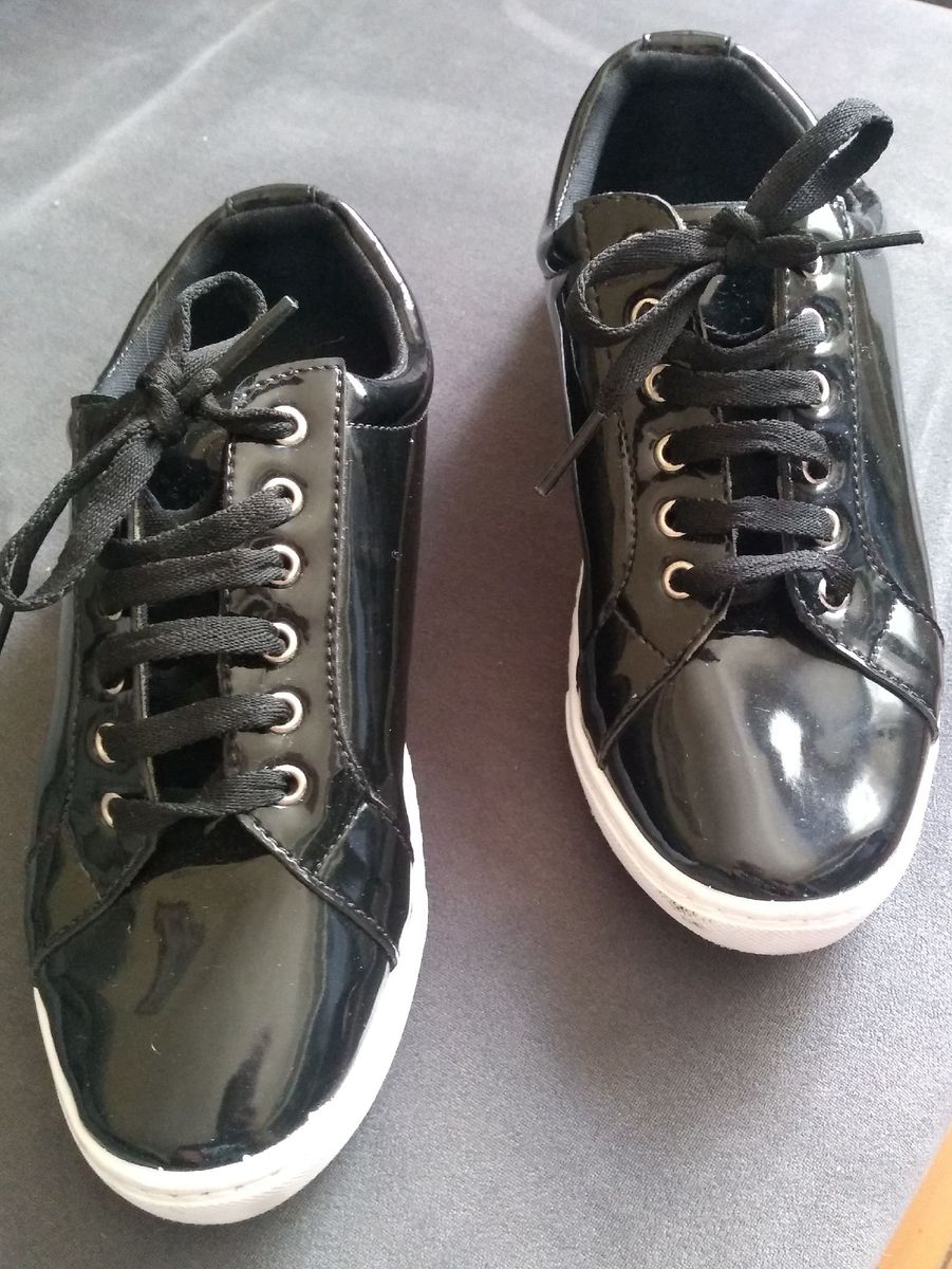 tenis preto corello