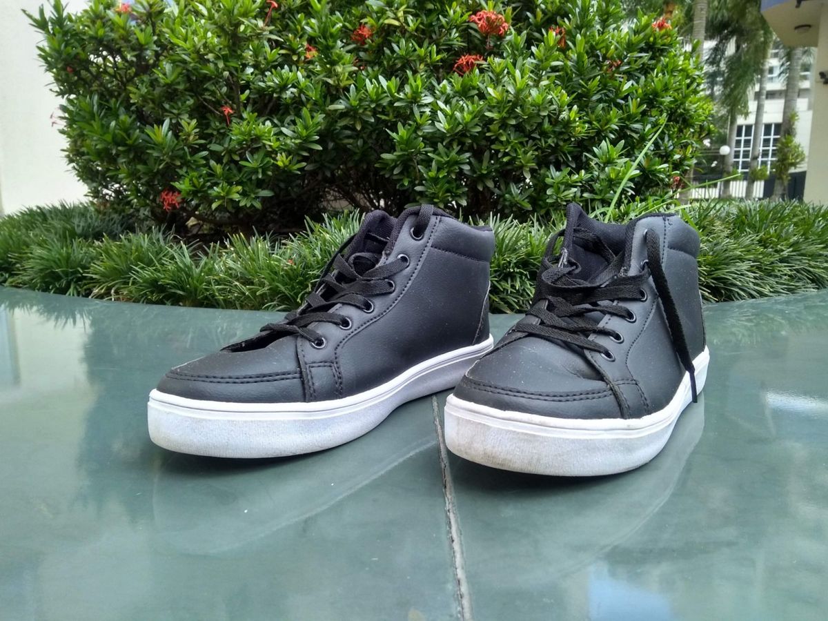 tenis preto dafiti