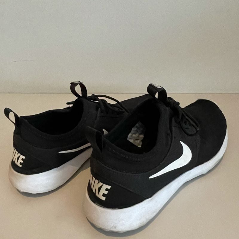 Nike juvenate hot sale preto