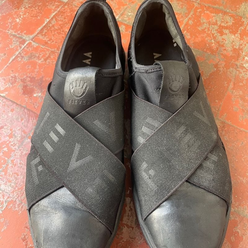 Tênis Preto Slip On de Couro Fiever Tamanho 39 Fiever Usado