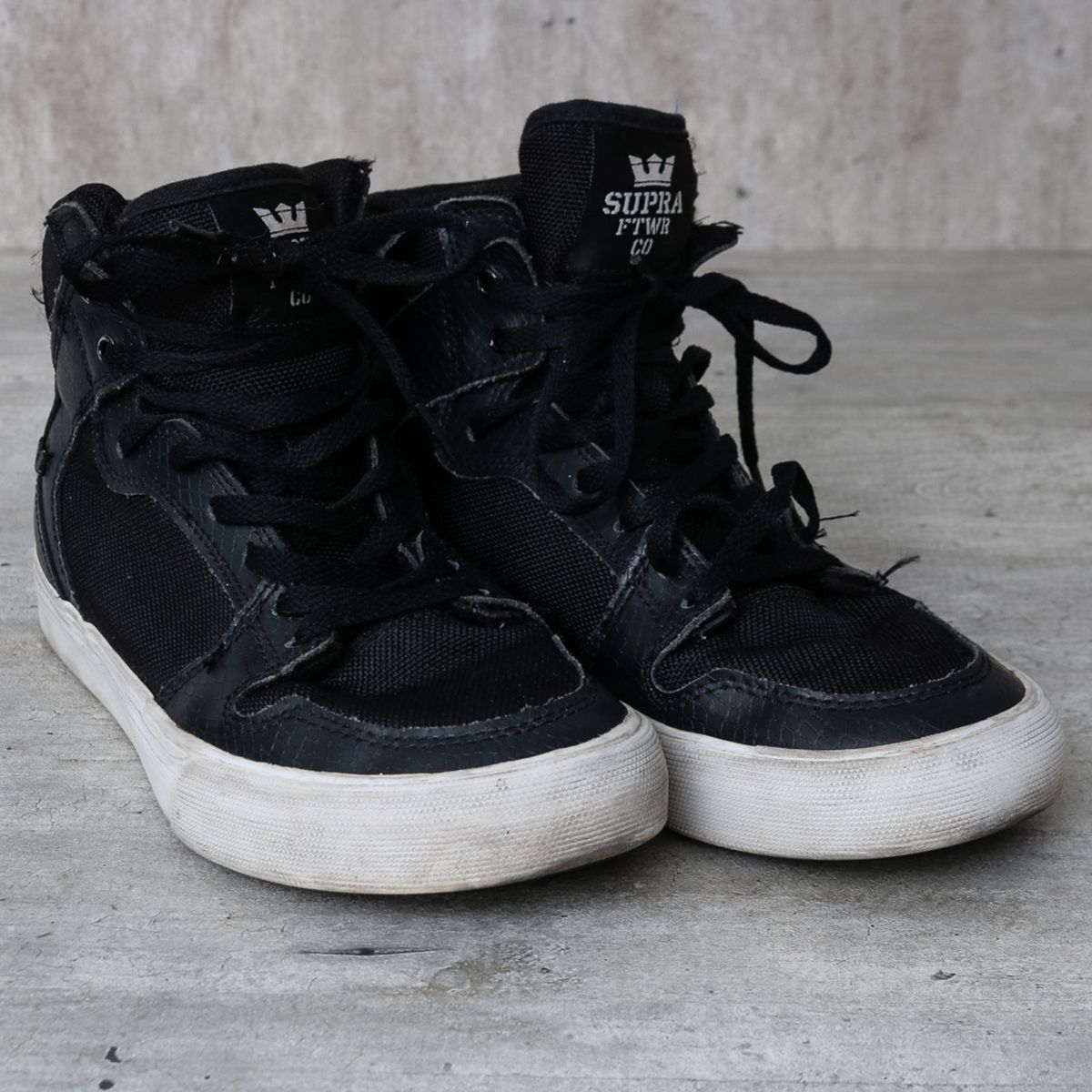 Tênis Preto Supra | Tênis Feminino Supra Usado 27032548 | enjoei