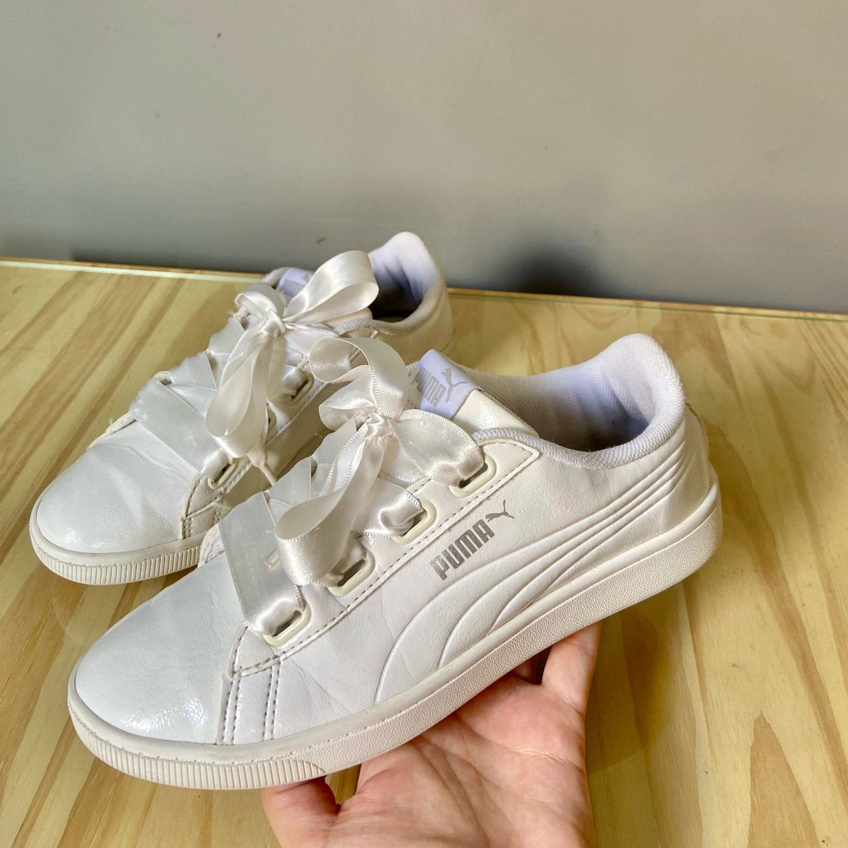 Tênis Puma Branco com Cadarço Cetim | Tênis Feminino Puma Usado ...