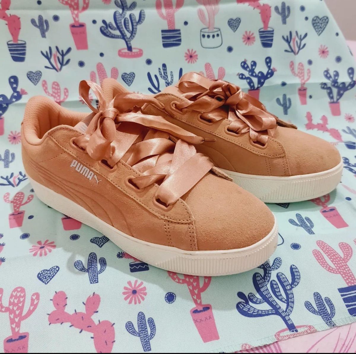 Fashion tenis puma com cadarço de cetim