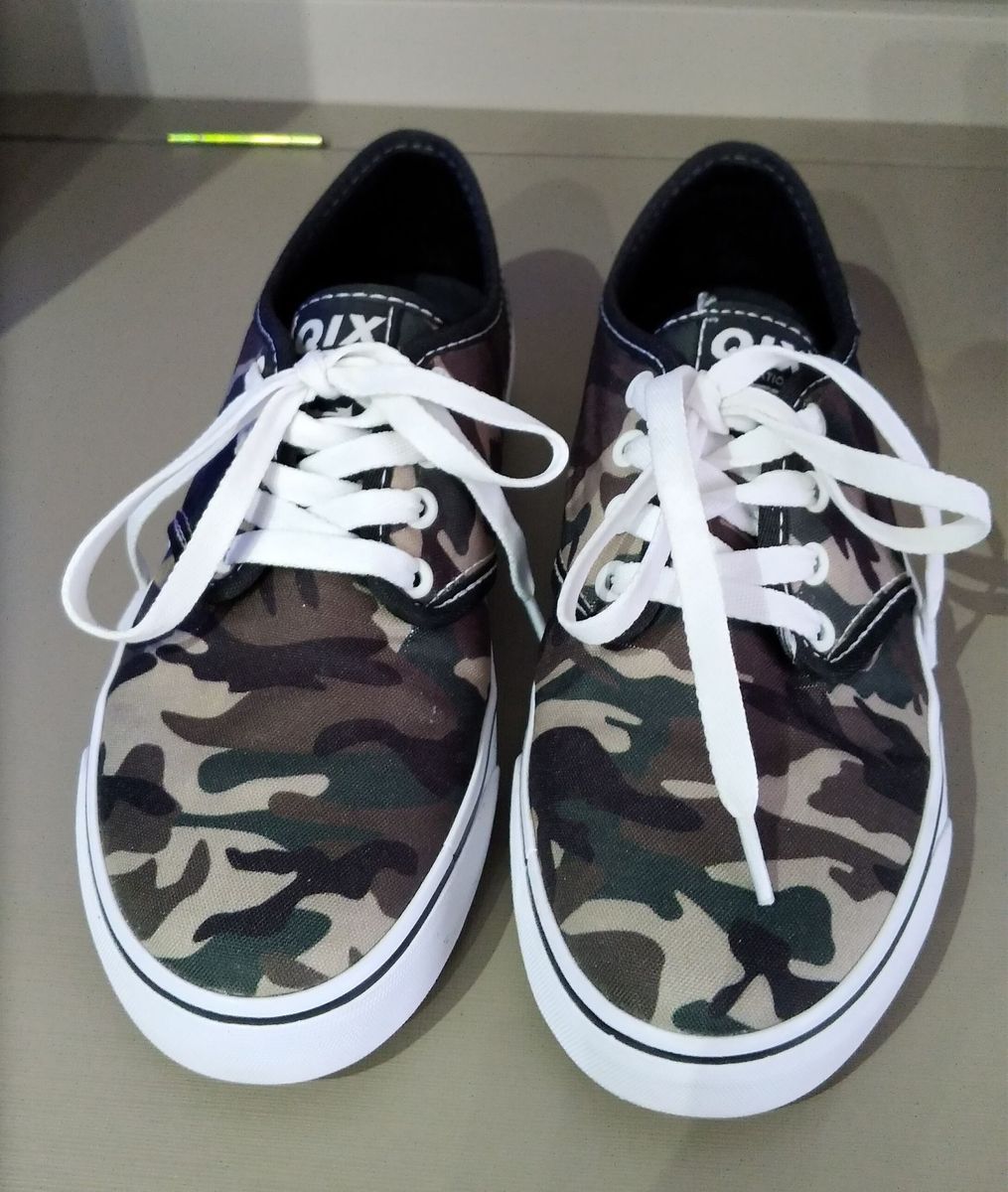 qix tenis camuflado