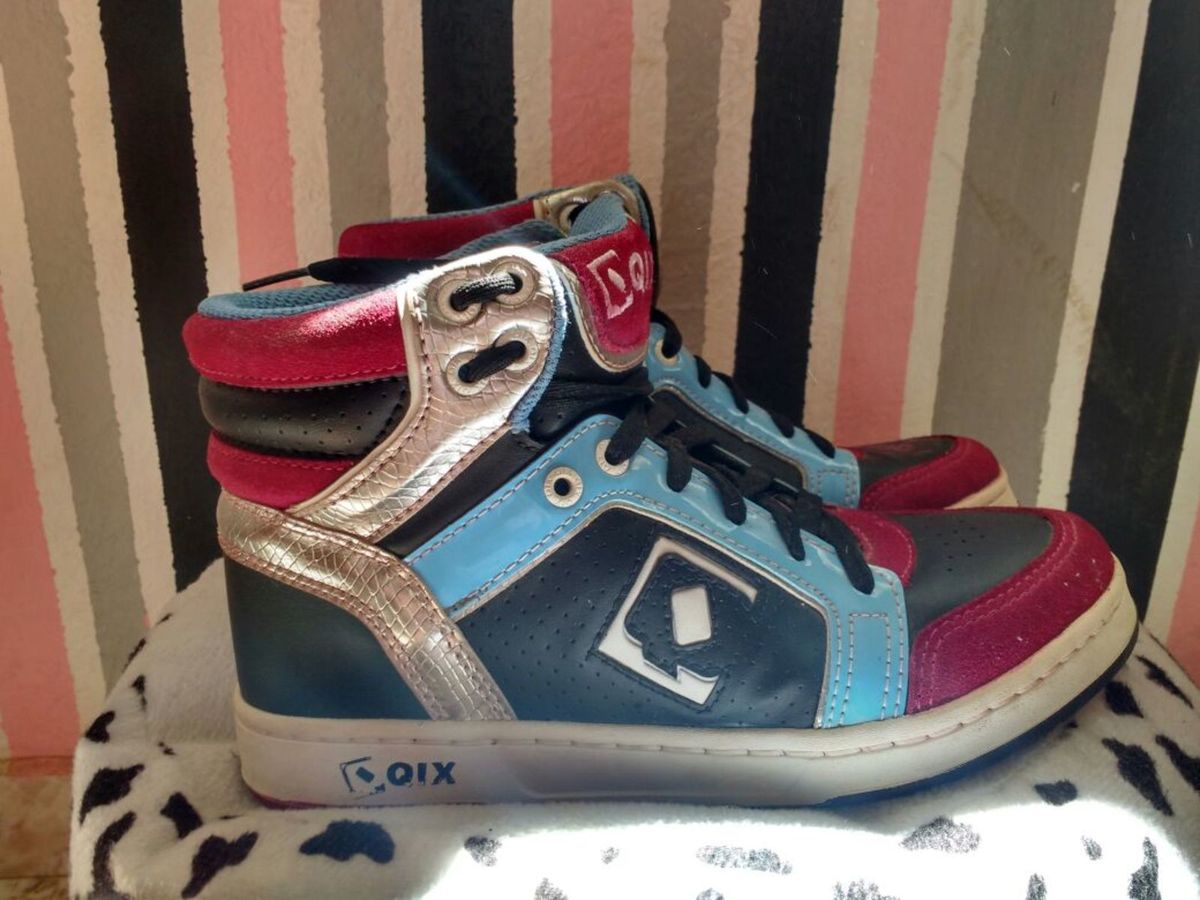 tenis colorido antigo