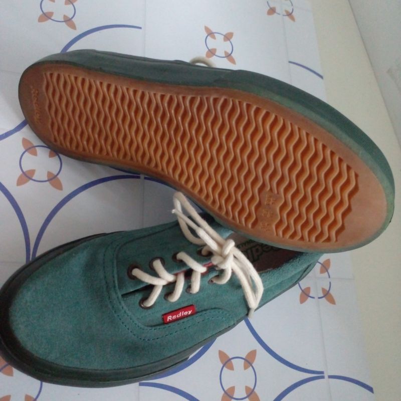 Tenis redley camurça hot sale