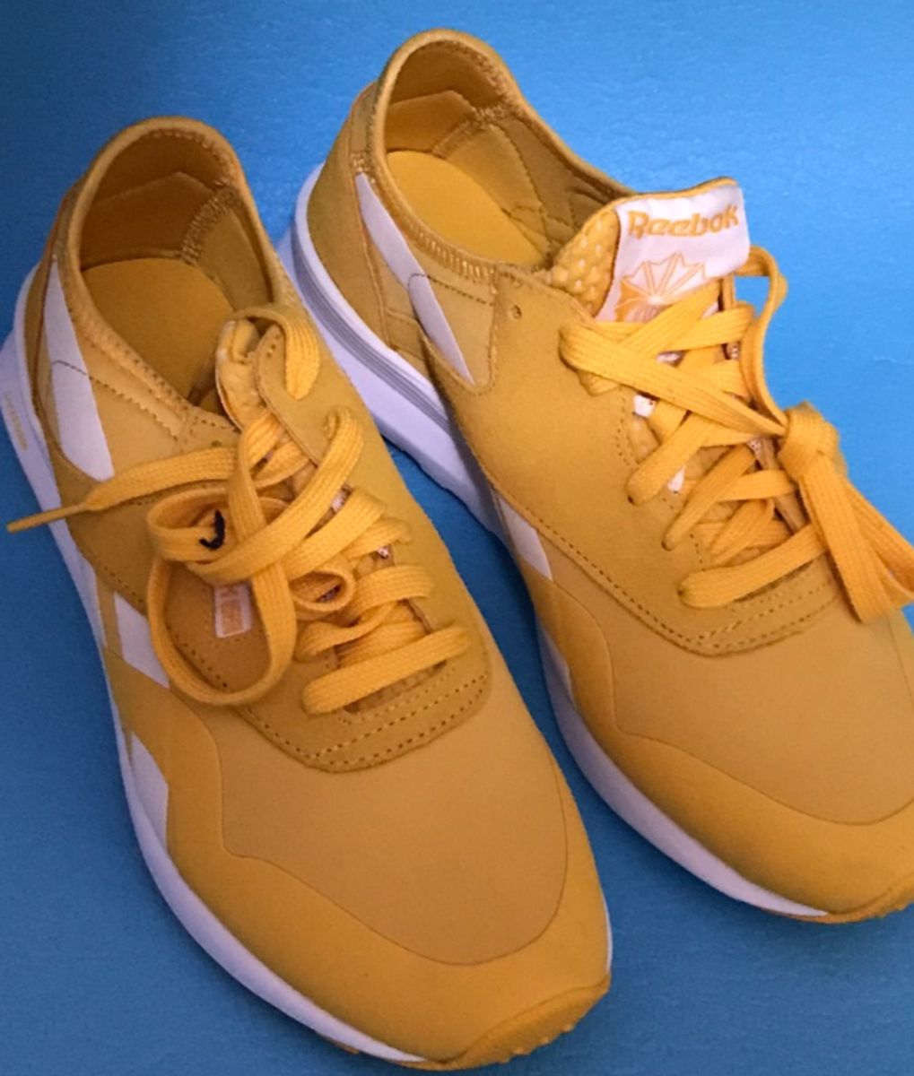 reebok amarelo