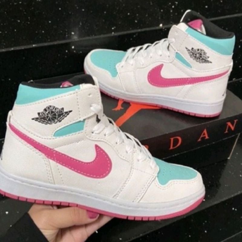 Tenis jordan hot sale feminino rosa