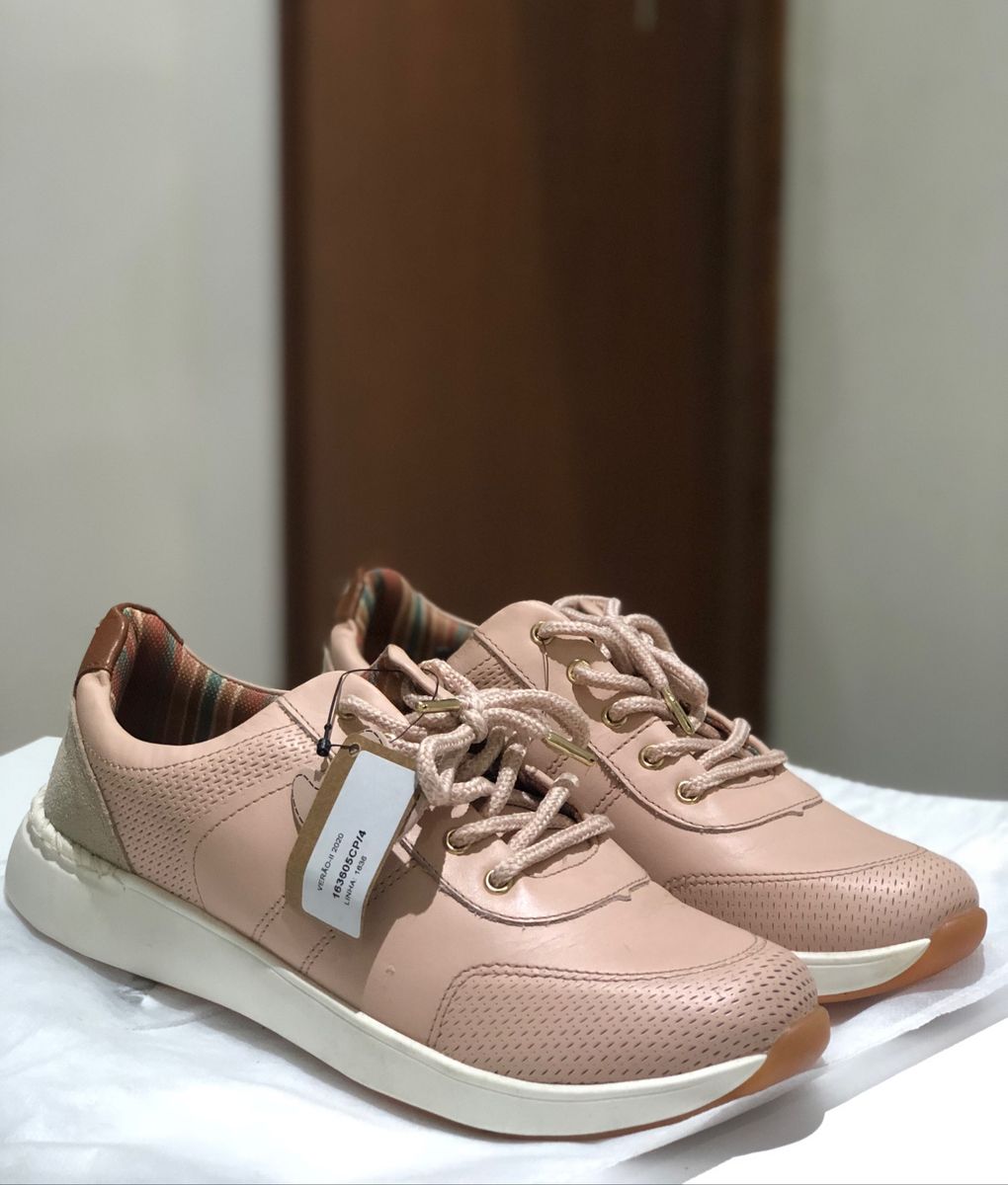 tenis cravo e canela rosa