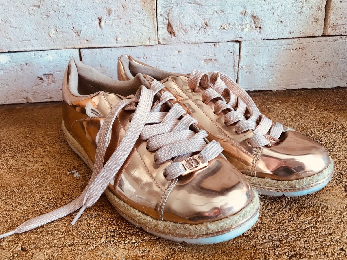 tenis vizzano rose metalico