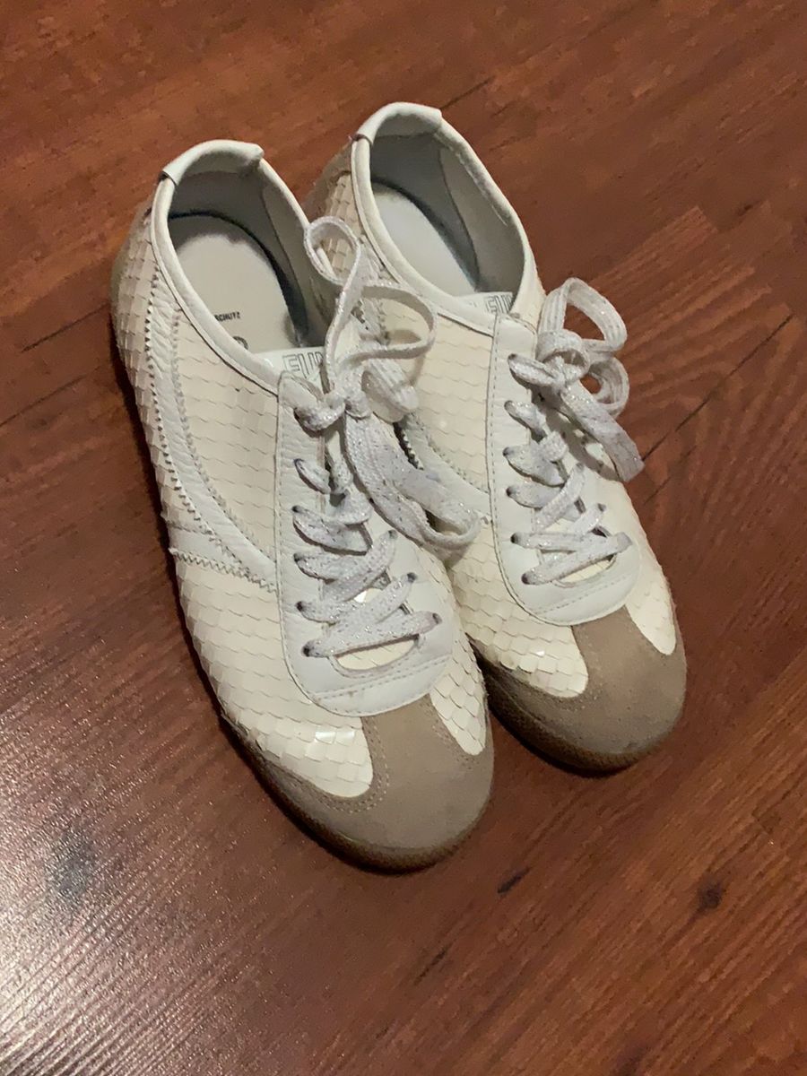 tenis escama de peixe