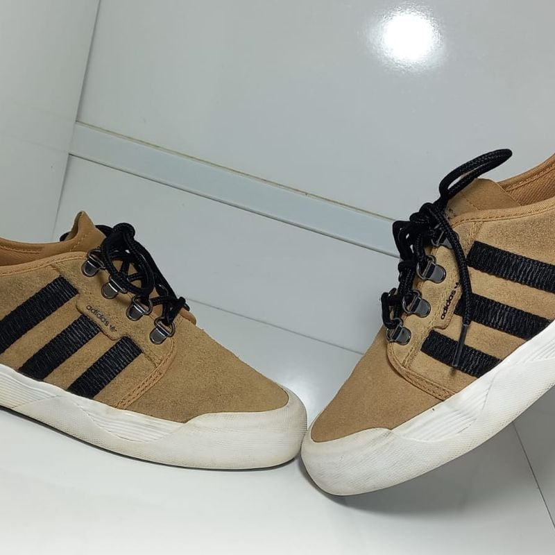 Adidas hot sale seeley outdoor