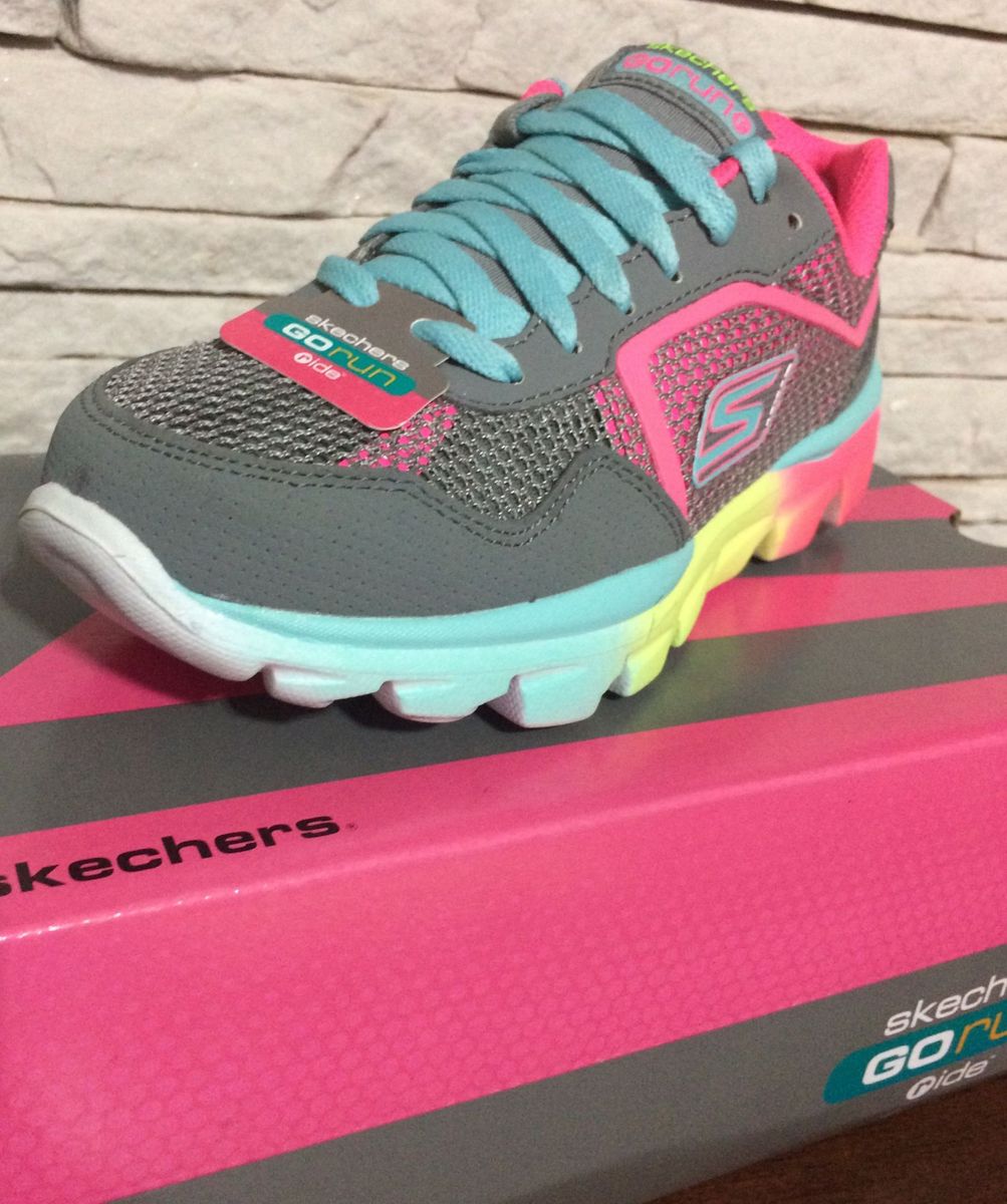 tenis skechers unicornio