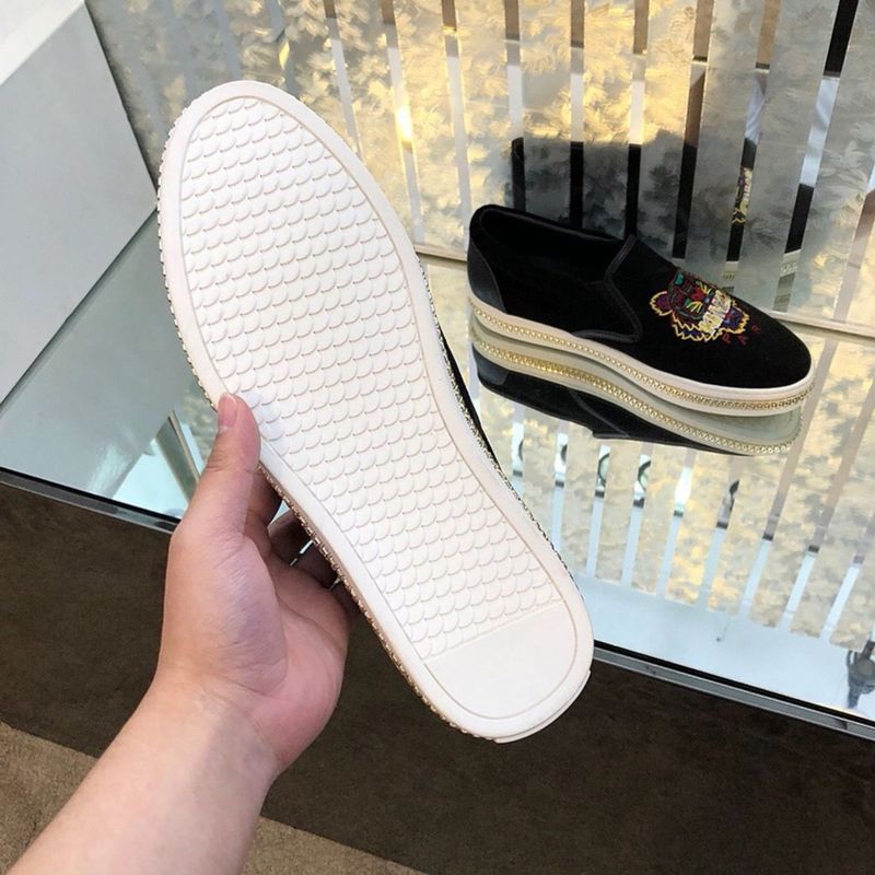 Kenzo slip best sale on white