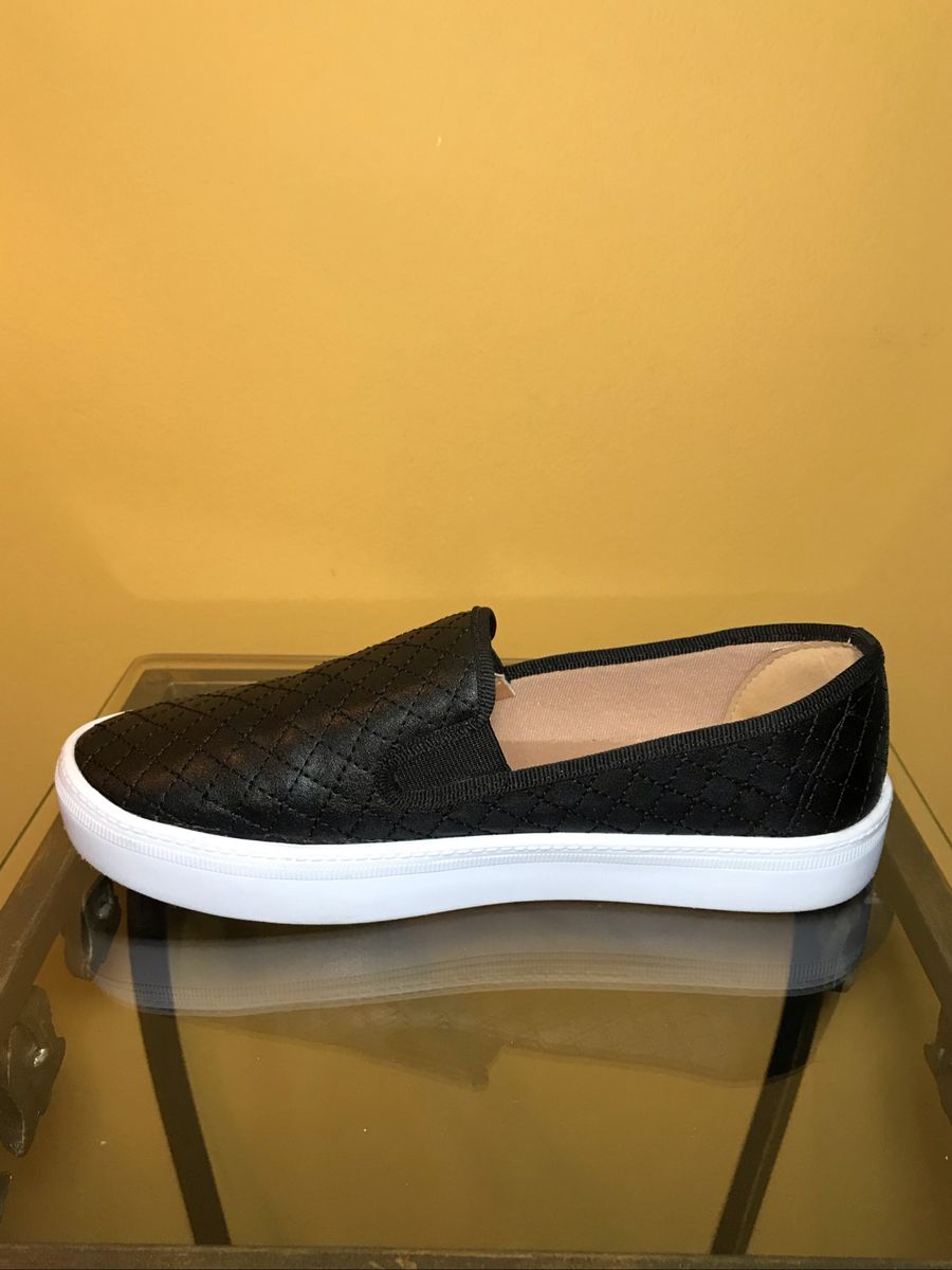 tenis slip constance