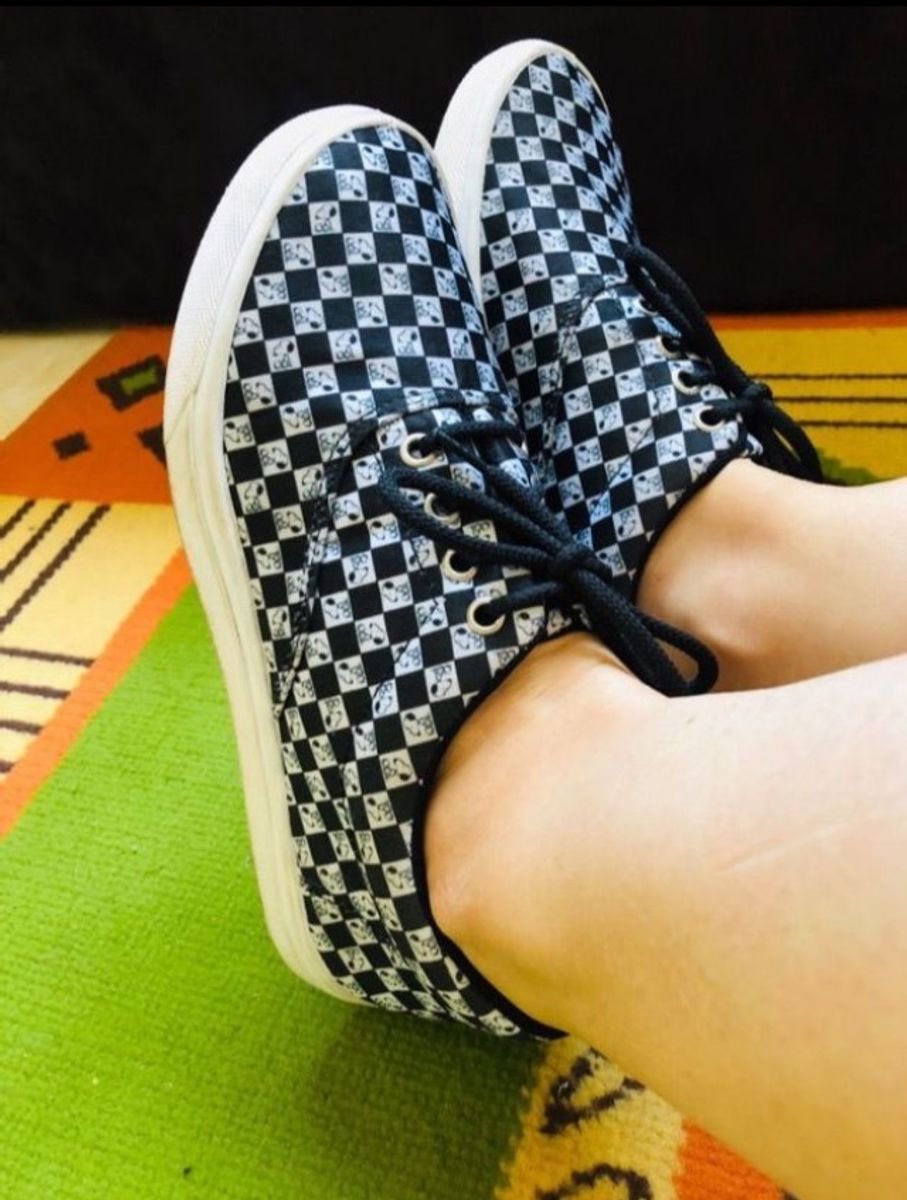 tenis snoopy dafiti