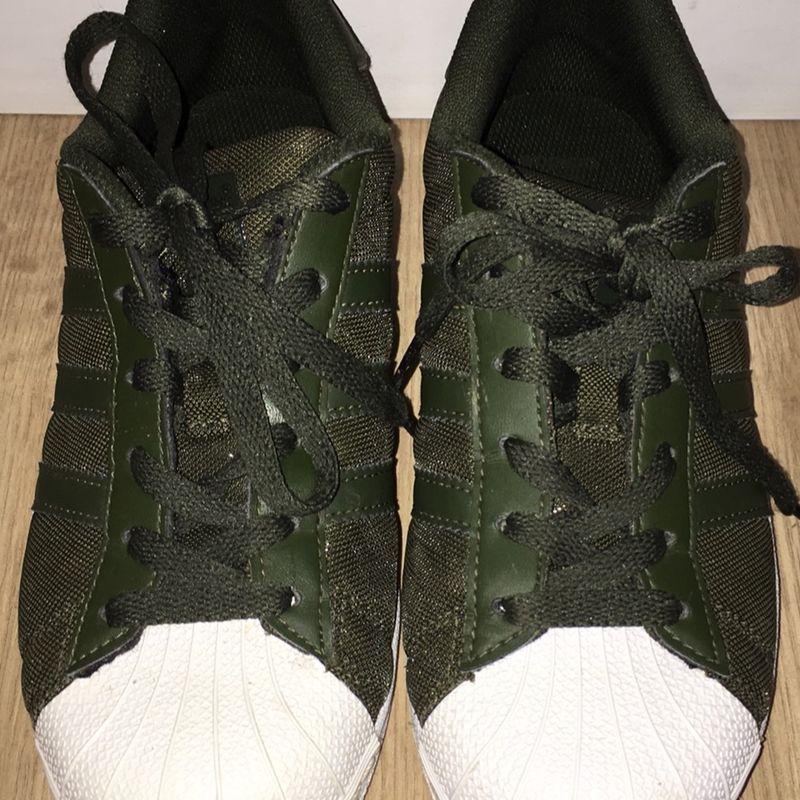 Adidas super shop color verde militar