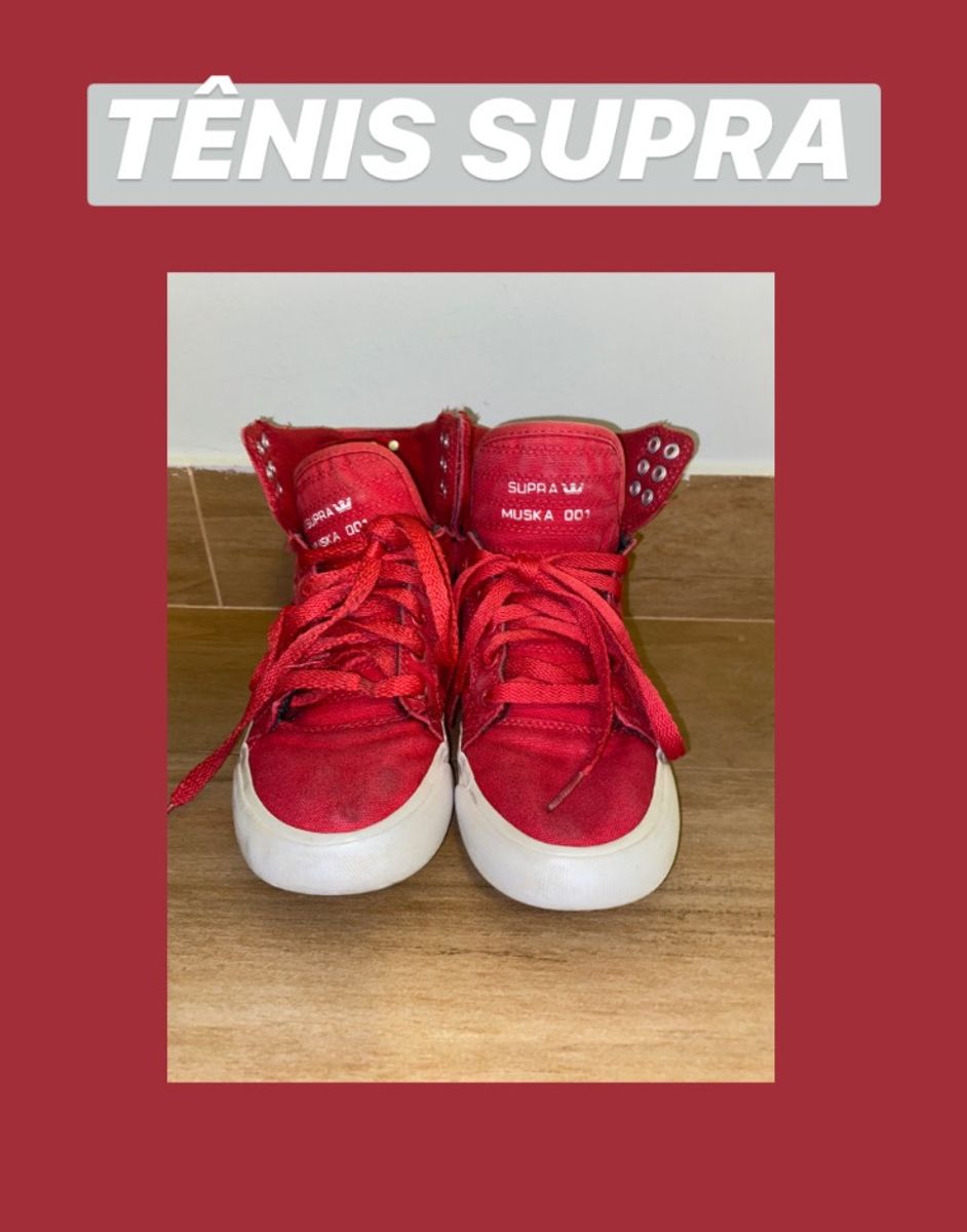tenis supra vermelho