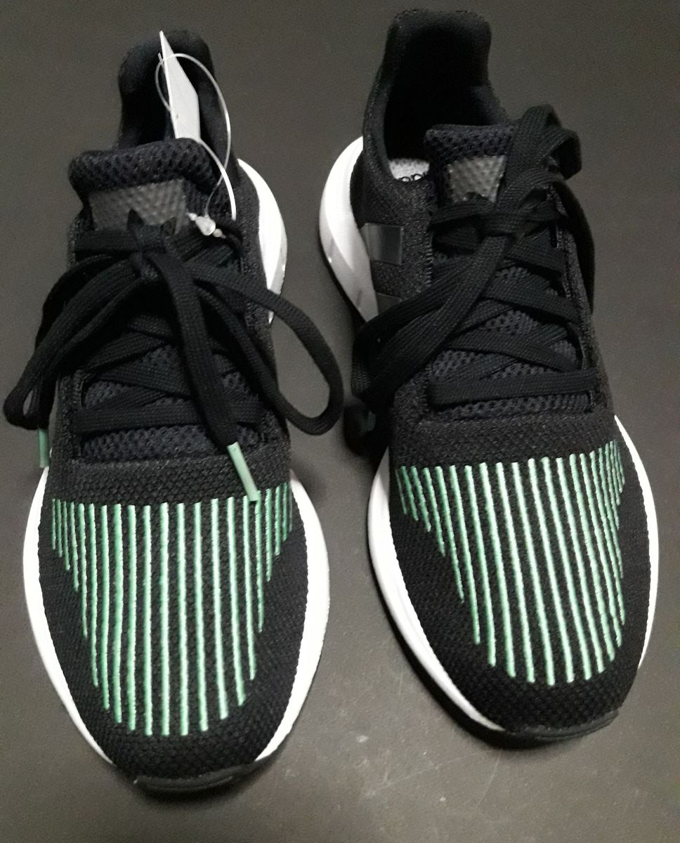 tenis adidas swift run preto