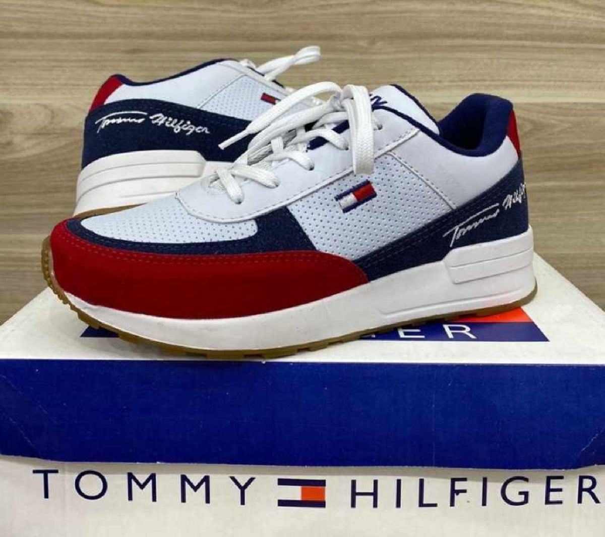 tenis tommy hilfiger masculino vermelho