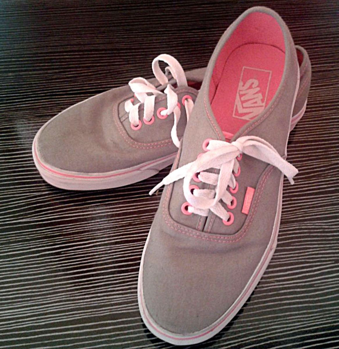 vans cinza com rosa