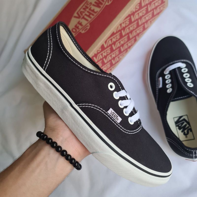 Tenis vans classic outlet authentic preto